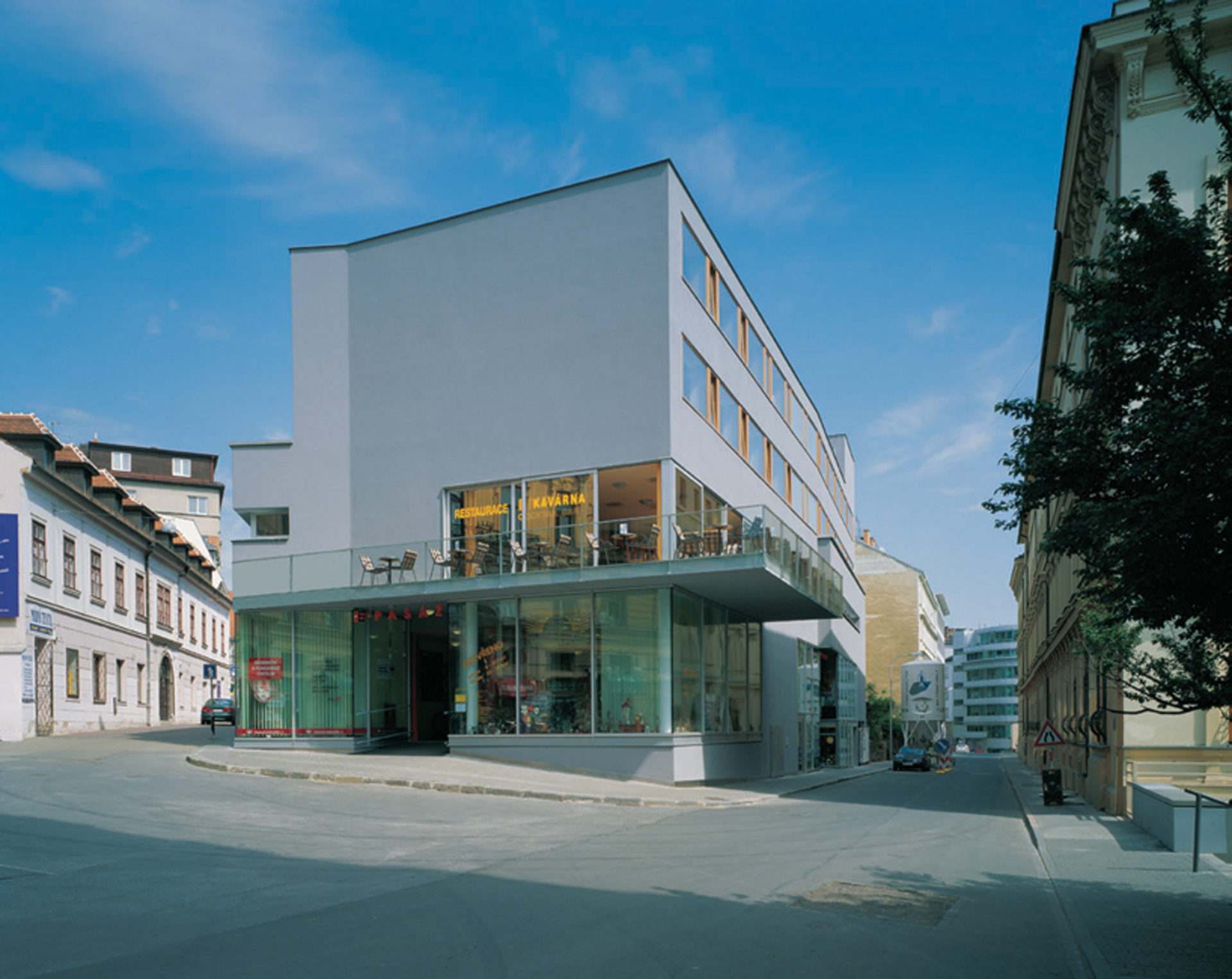 Multi-functional E-passage building, Brno